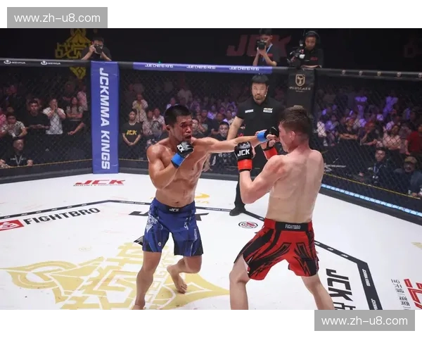 黄金左腿碰撞钢铁重拳：星当vs浦东东，谁才是擂台上的最终主宰？